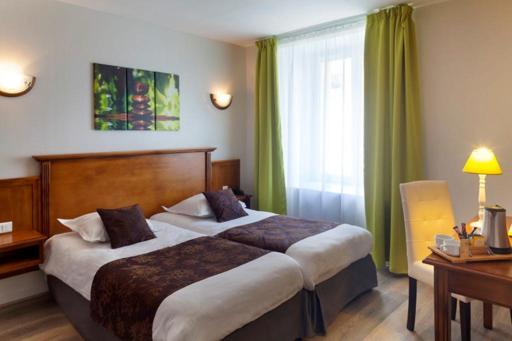 Hotel Logis & Restaurant Du Sauvage