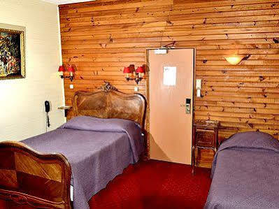 Hotel Logis & Restaurant Du Sauvage 3*